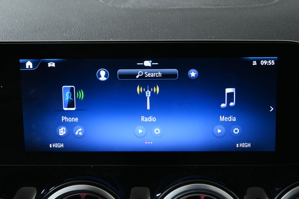 Thumbnail: 2026 Mercedes-Benz GLA - 21