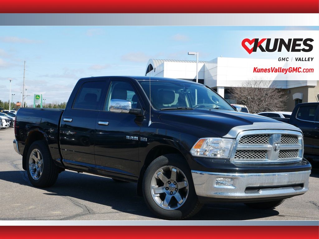 Brilliant Black Crystal Pearlcoat 2009 Dodge RAM 1500 Laramie Crew Cab 4WD Pickup Truck Four-Wheel Drive 5-Speed Automatic