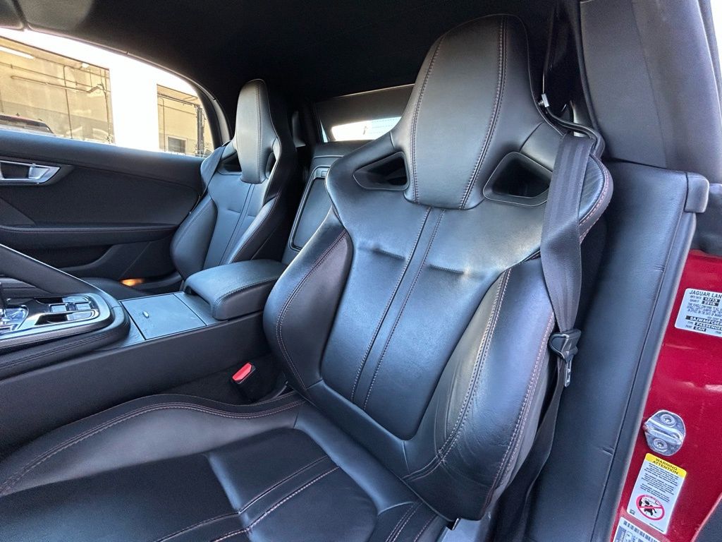 Used 2014  Jaguar S image 19