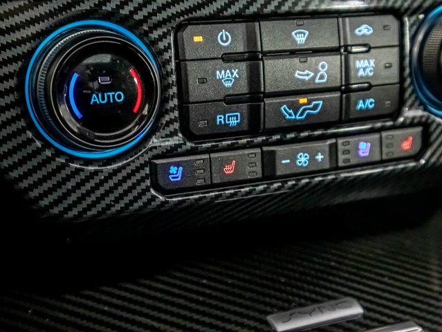 Used 2018  Ford Raptor image 26