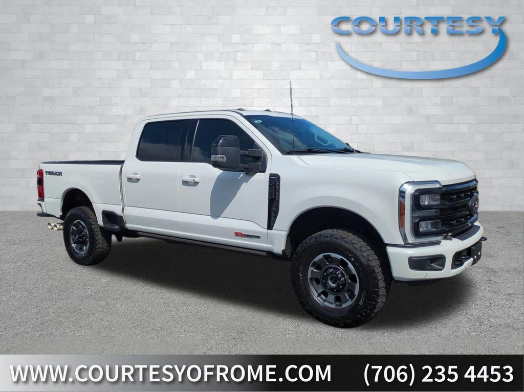 Star White Metallic Tri-Coat 2024 Ford F-250 Super Duty Pickup Truck Four-Wheel Drive Automatic
