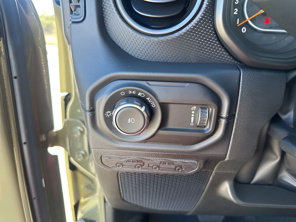 New 2026 Green Jeep Rubicon X image 28