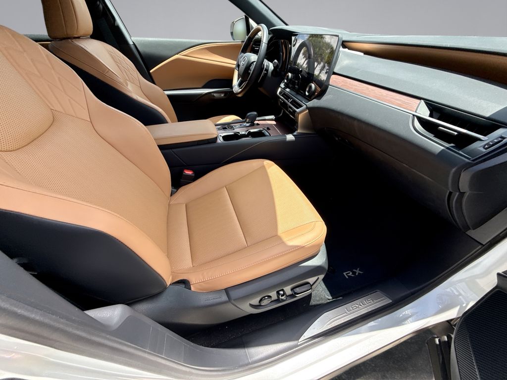 Thumbnail: 2025 Lexus RX - 15