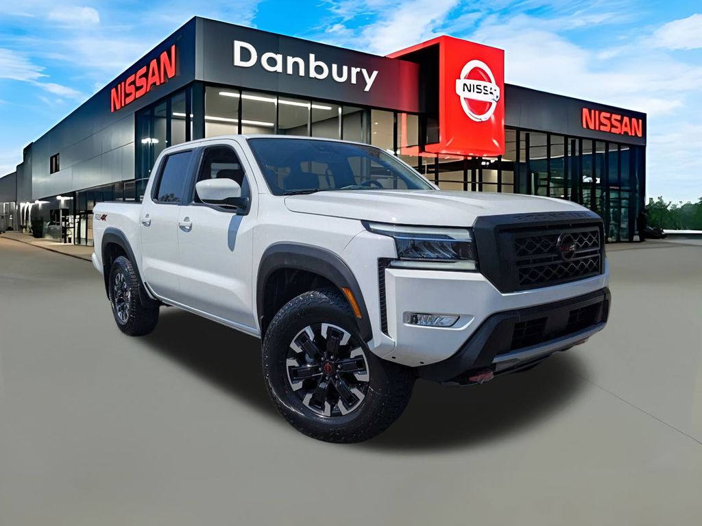 2024 Nissan Frontier PRO-4X's photo