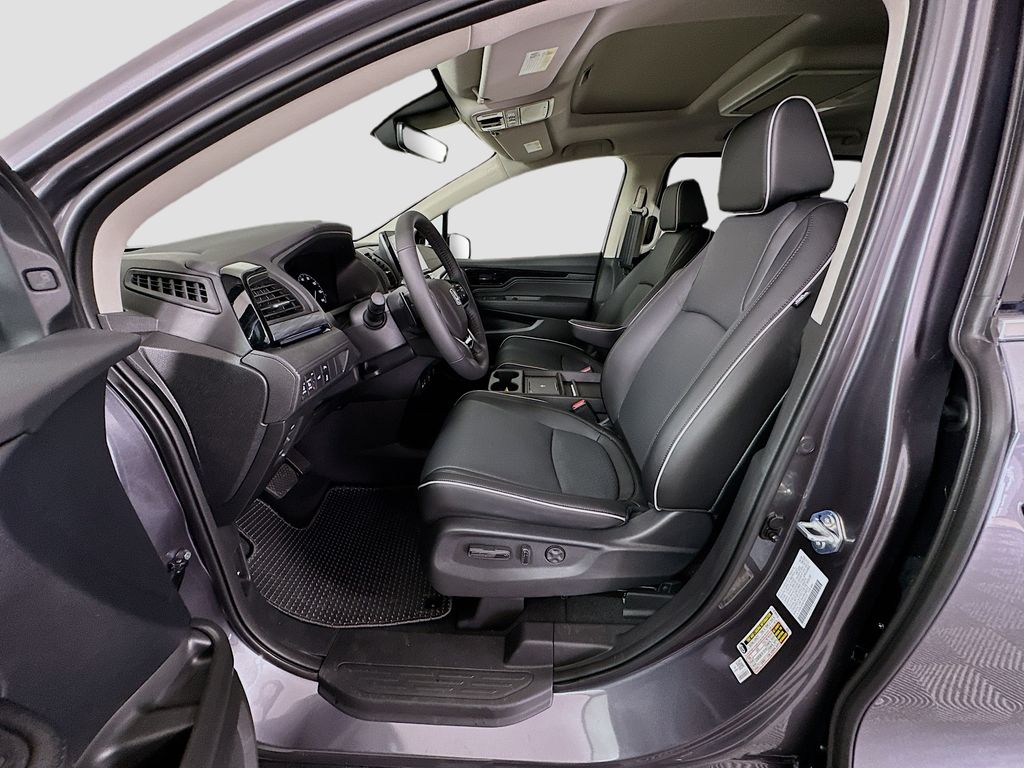 Thumbnail: 2026 Honda Odyssey - 16