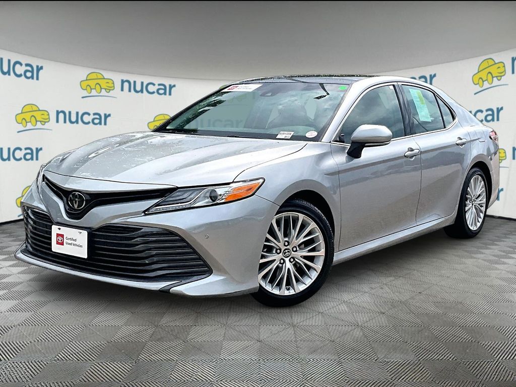 2018 Toyota Camry — photo 3