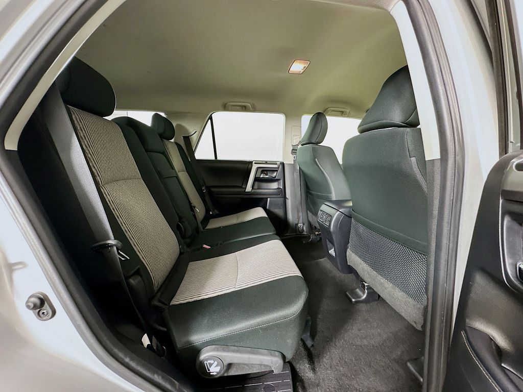 2024 Toyota 4Runner SR5 27