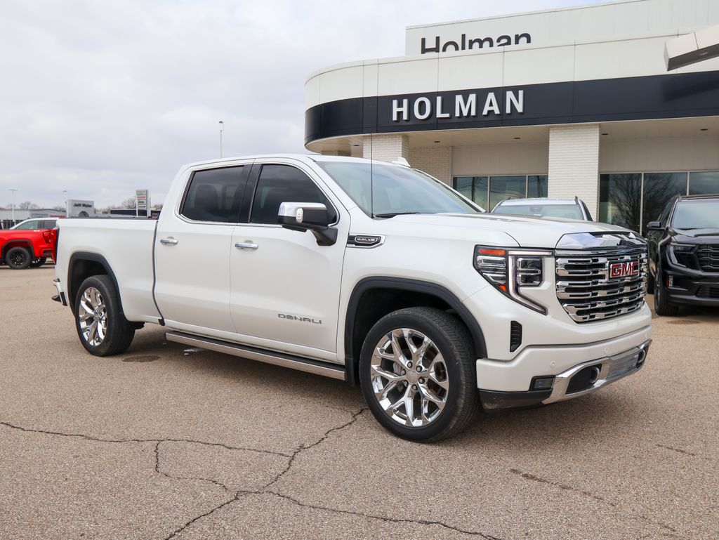 2022 GMC Sierra 1500 Denali Crew Cab 4WD