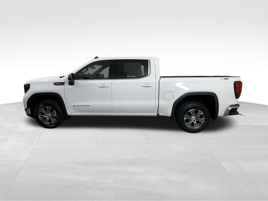 2024 GMC Sierra 1500 SLE 2