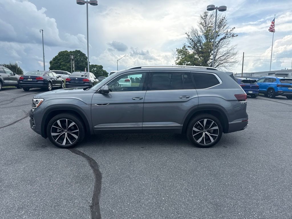 2025 Volkswagen Atlas 2.0T SEL Premium R-Line Gray at Subaru and VW of Moon Township