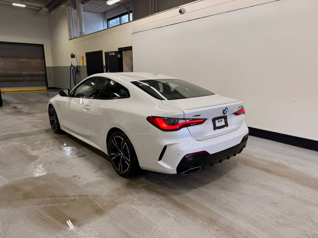 Thumbnail: 2022 BMW 4 Series - 3