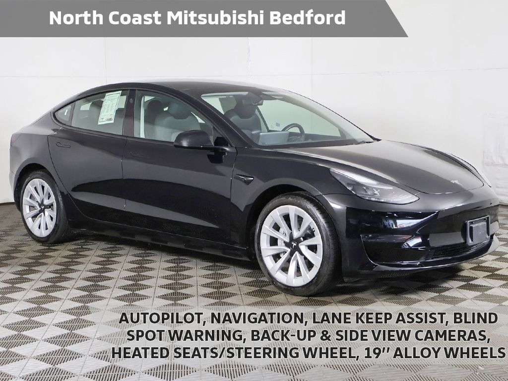 2023 Tesla Model 3 -'s photo