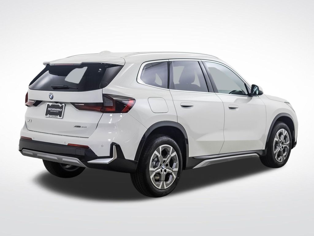Thumbnail: 2026 BMW X1 - 5
