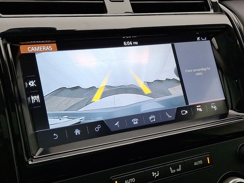 Thumbnail: 2019 Land Rover Discovery - 20