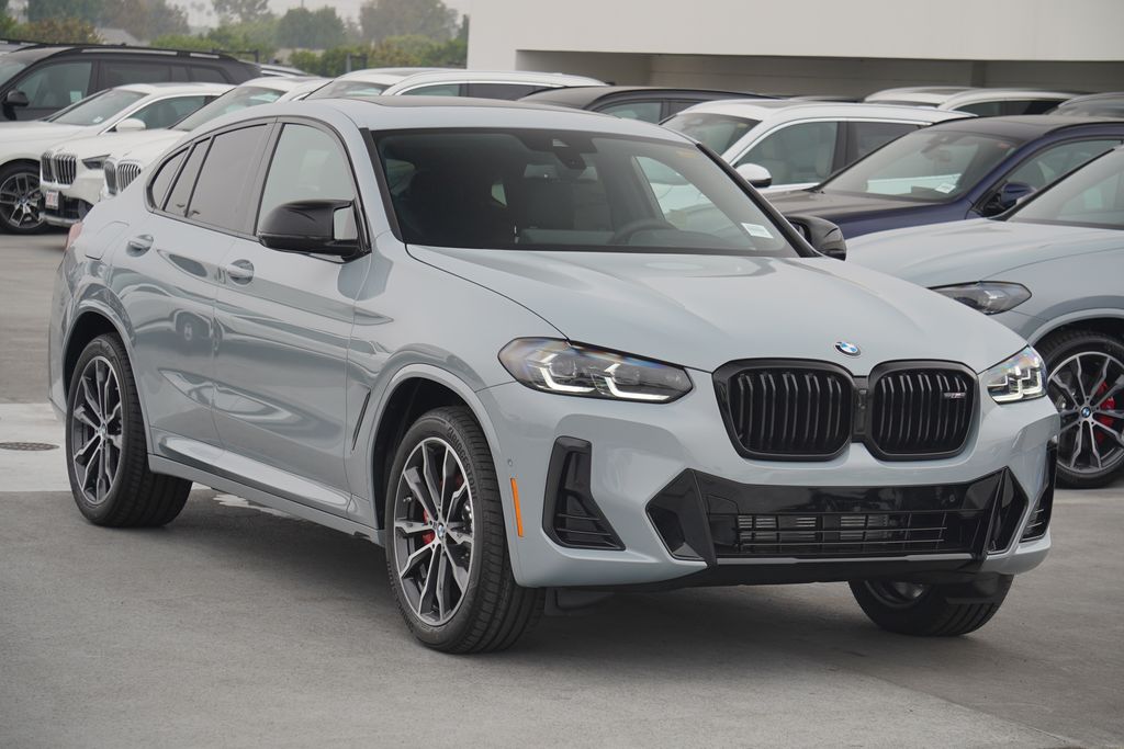 2025 BMW X4 M40i 3