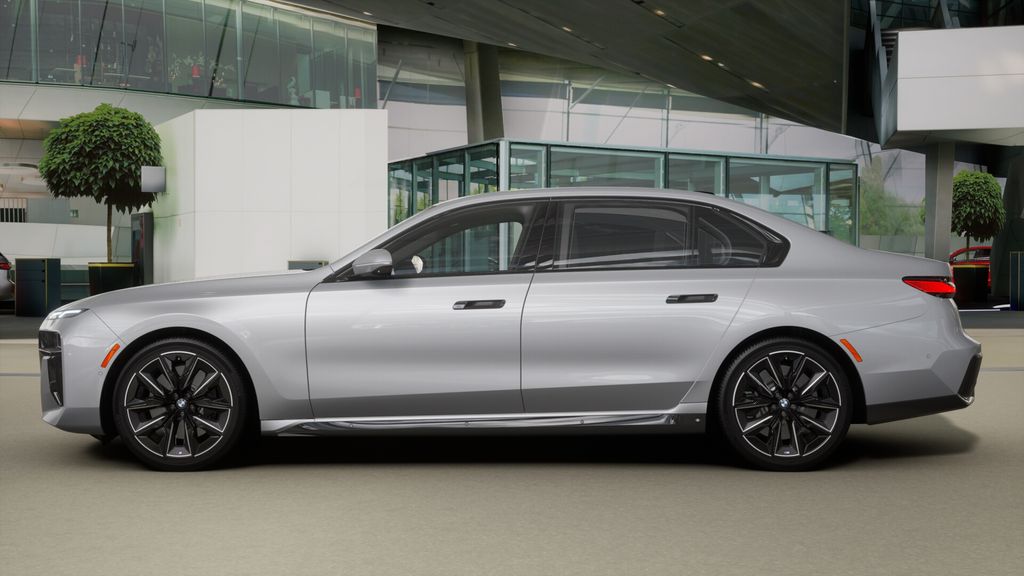 Thumbnail: 2026 BMW 7 Series - 28