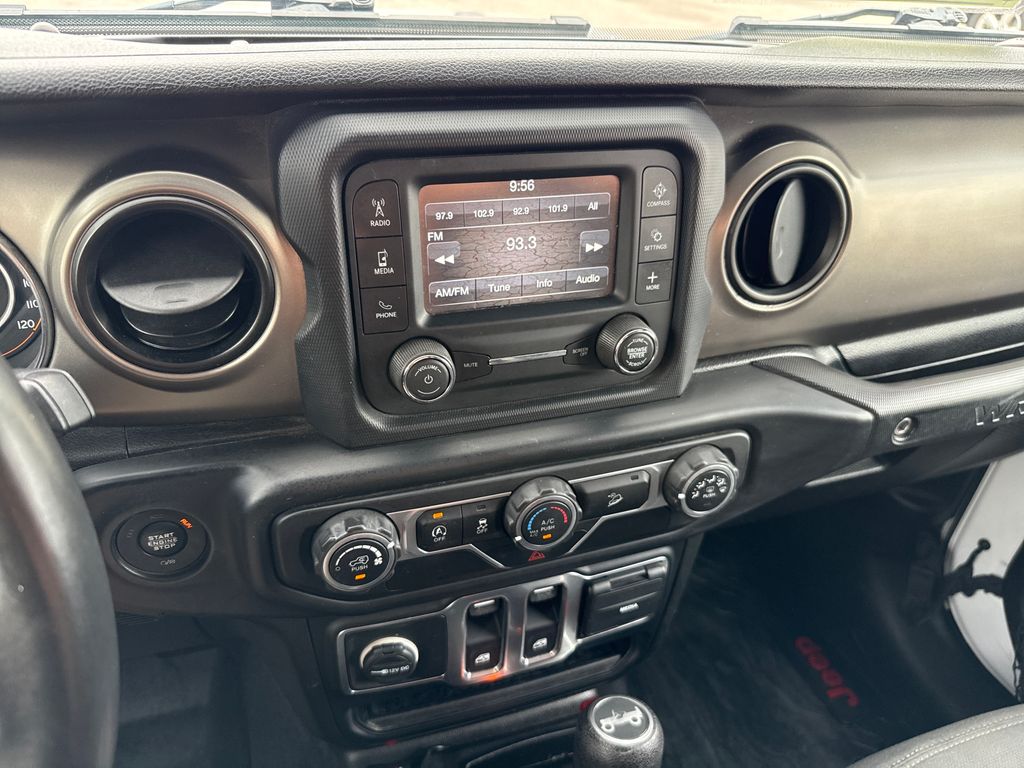 Certified Used 2019 White Jeep Sport S image 18