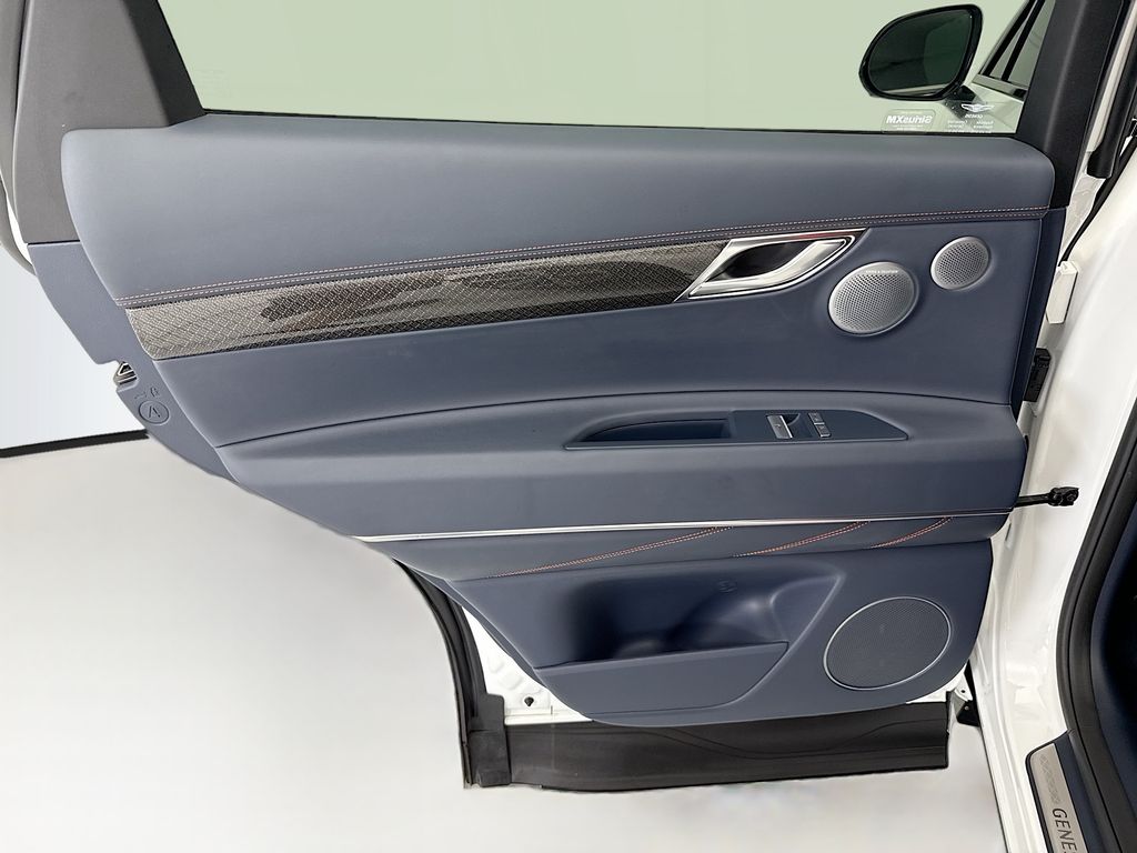 Thumbnail: 2025 Genesis GV80 - 26