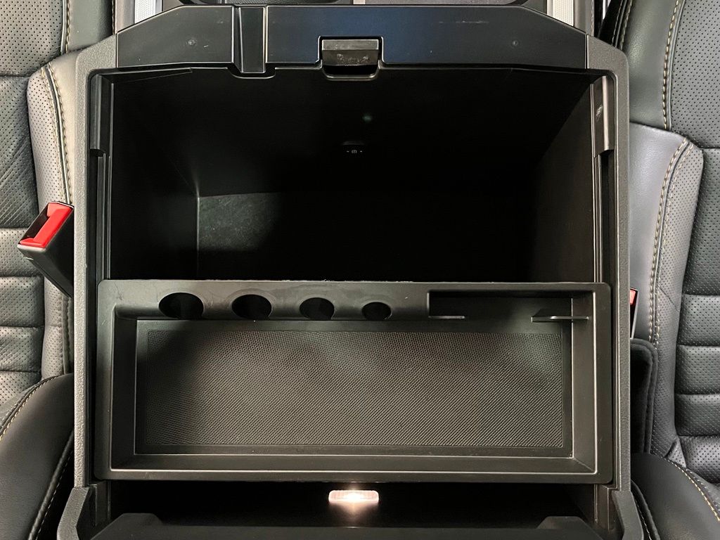 2023 Ford F-450SD Platinum