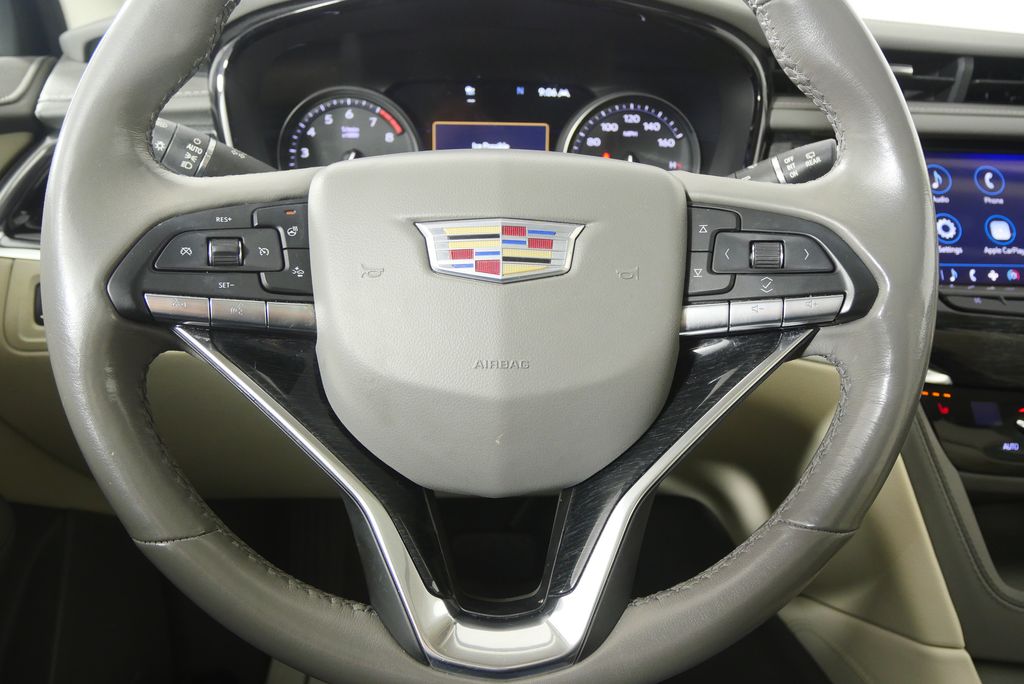 Thumbnail: 2021 Cadillac XT6 - 22