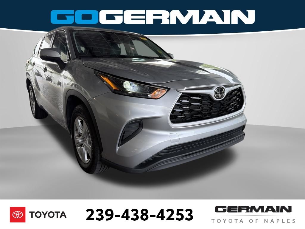 Used 2023 Silver Toyota LE image 11