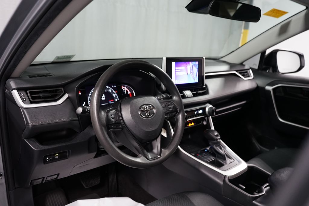 Thumbnail: 2024 Toyota RAV4 - 11