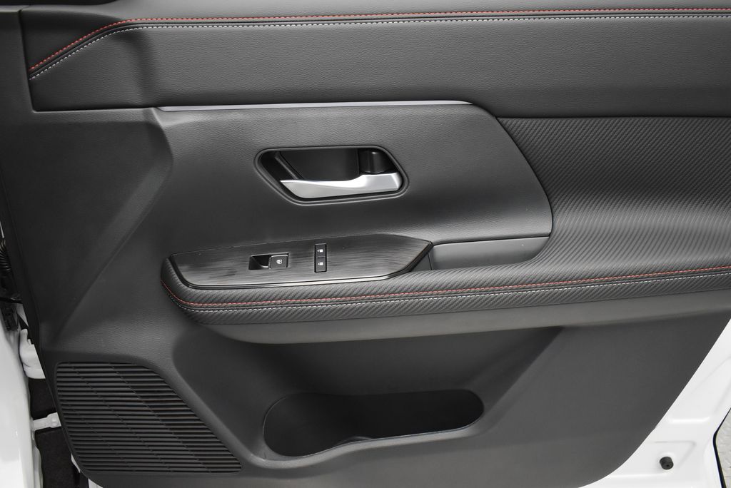 Thumbnail: 2026 Nissan Kicks - 23