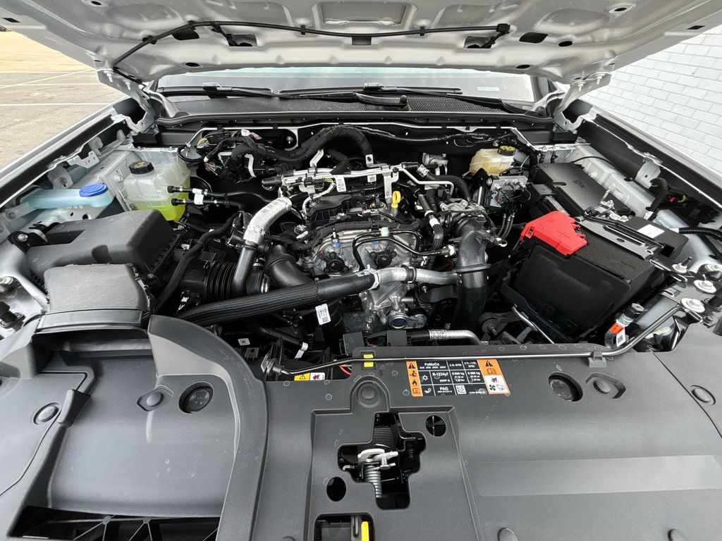 New 2026 Oxford White Ford XL image 17
