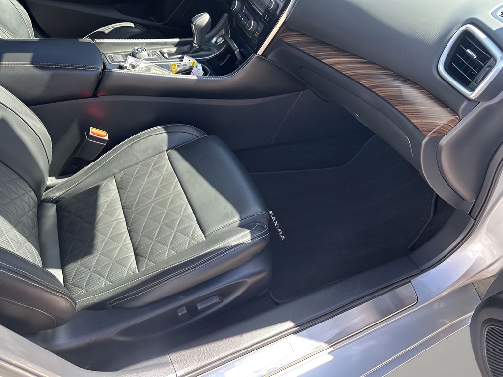 Used Car 2017 Nissan Maxima  Platinum For Sale Under $15,000 In Austin, Texas