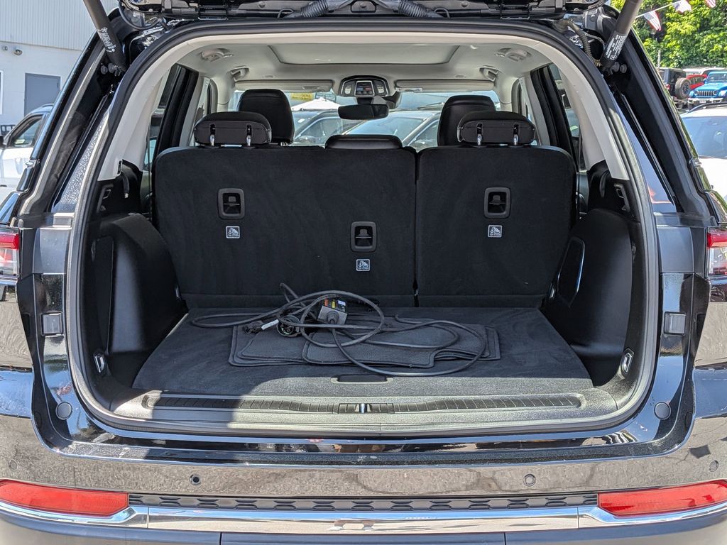 Used 2023 Black Jeep 4xe image 8