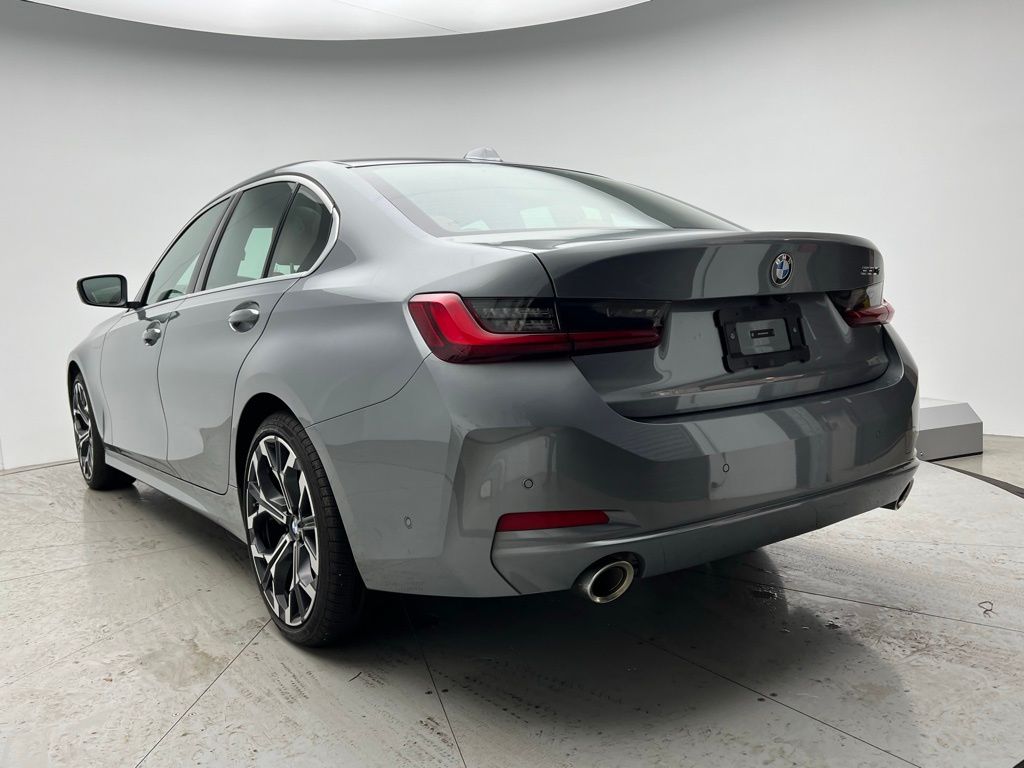 Thumbnail: 2025 BMW 3 Series - 4