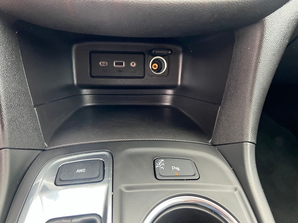 Used 2024 Chevrolet Equinox SUV