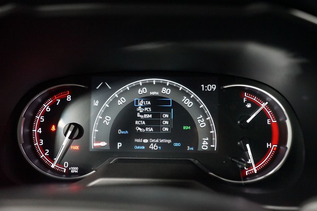 Thumbnail: 2025 Toyota RAV4 - 15