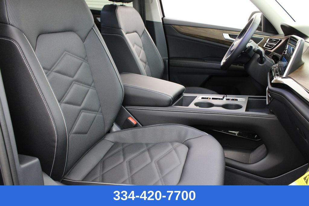 new 2026 Volkswagen Atlas car