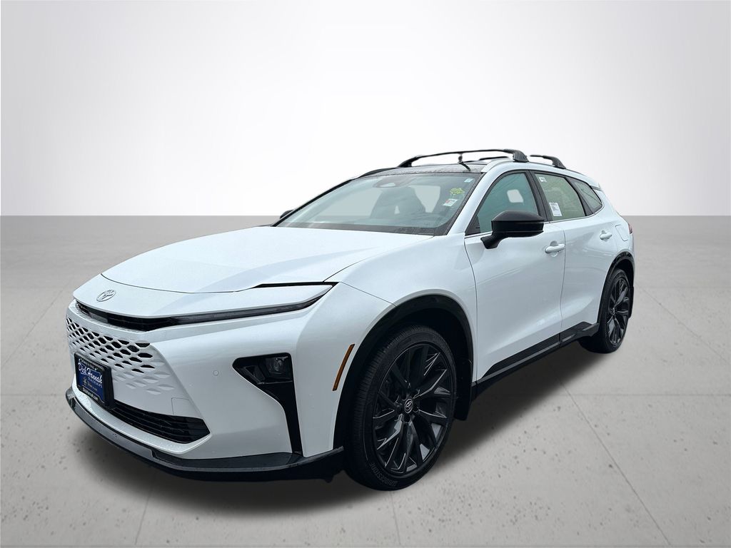 2025 Toyota Crown Signia Limited photo 2