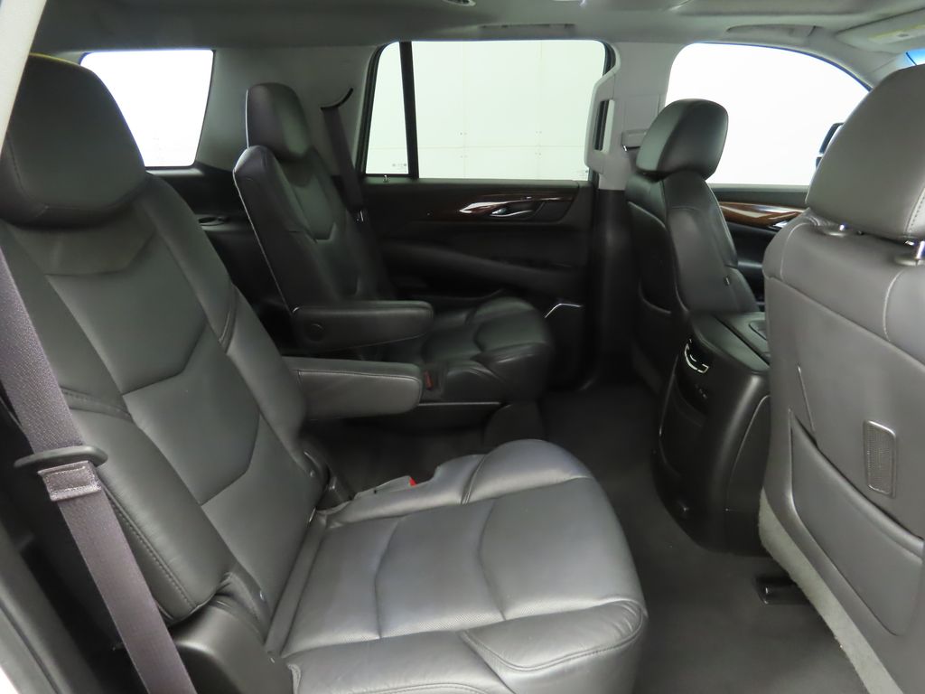 Thumbnail: 2017 Cadillac Escalade - 23