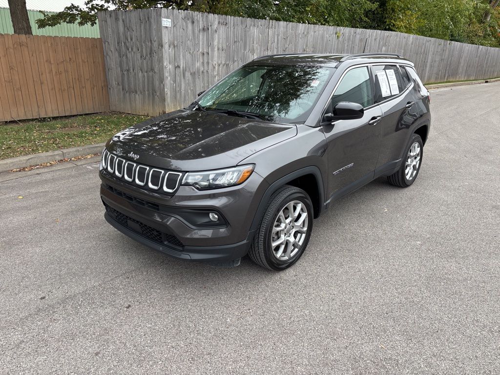 2022 Jeep Compass Latitude Lux