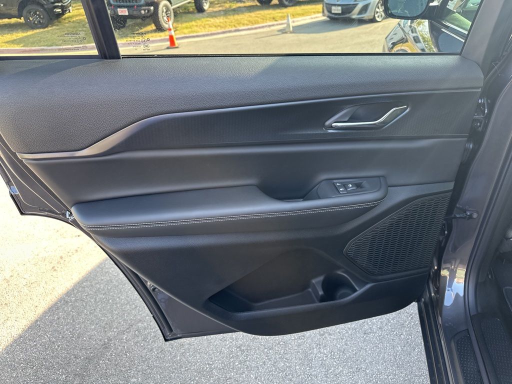 New Car 2025 Jeep Grand Cherokee L  For Sale Under $50,000 In Austin, Texas