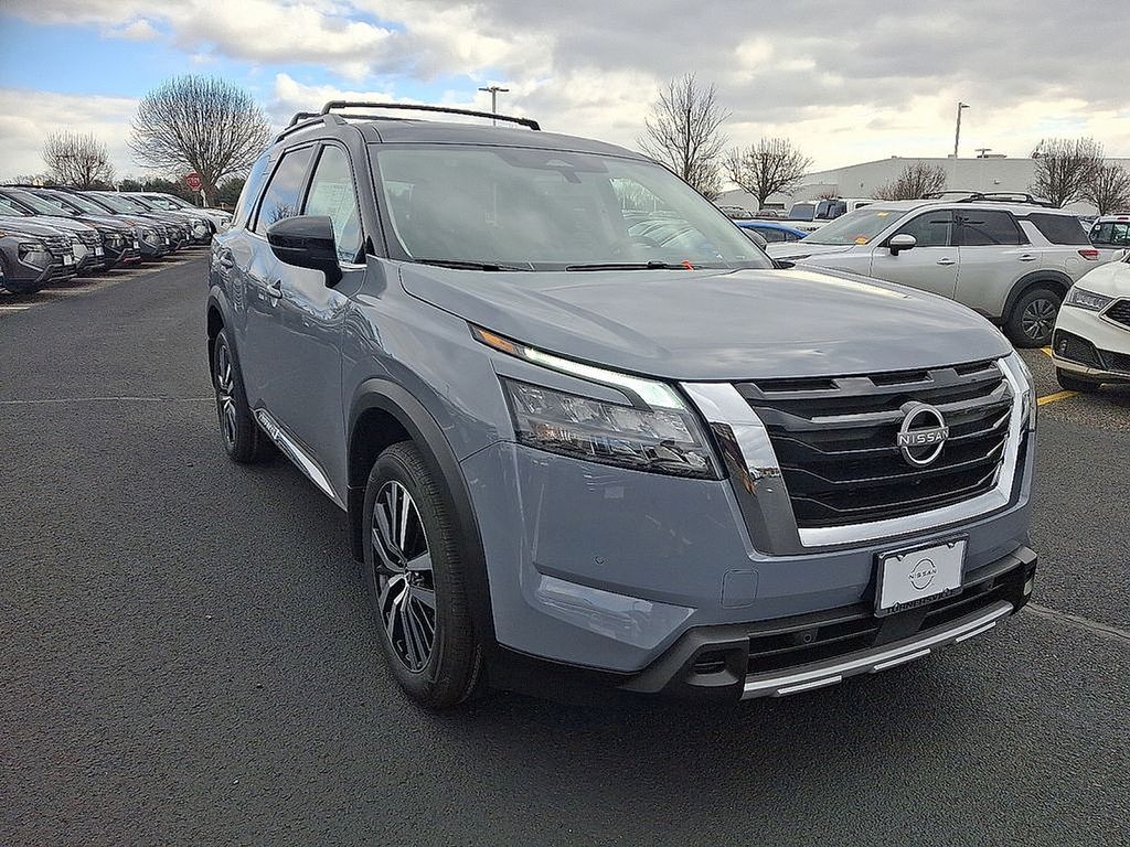 Thumbnail: 2025 Nissan Pathfinder - 2