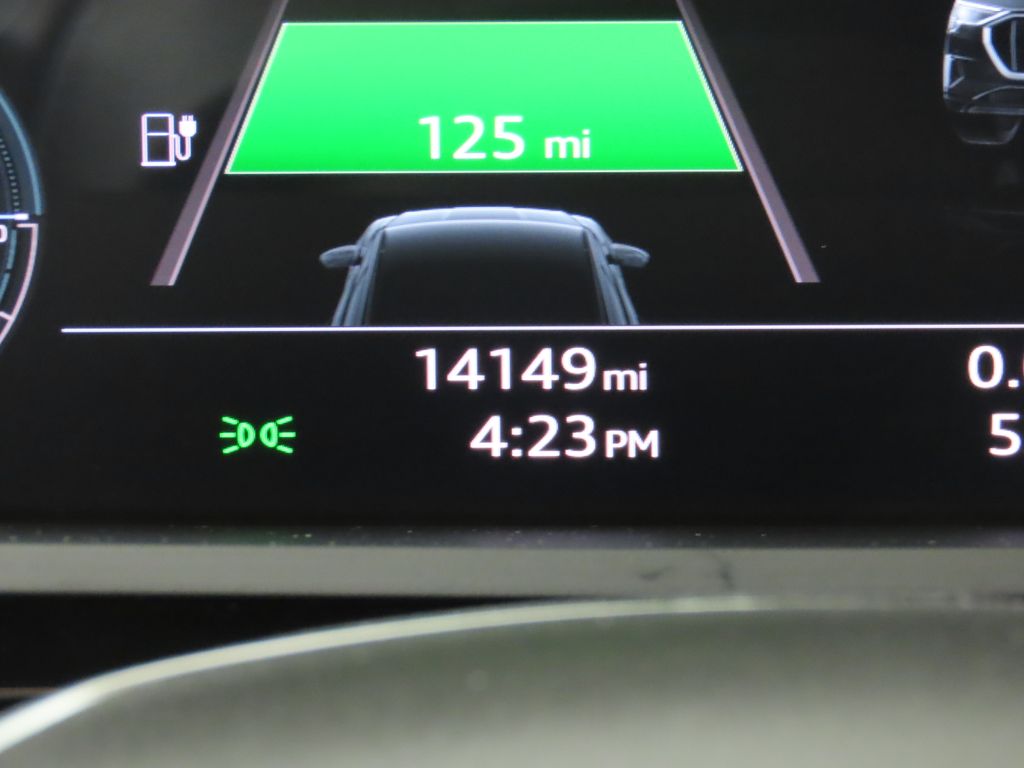 Thumbnail: 2024 Audi Q8 e-tron - 13