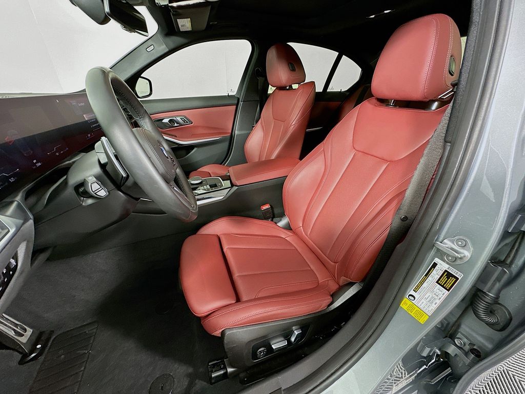 Thumbnail: 2023 BMW 3 Series - 21