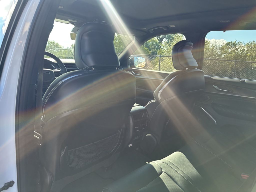 New Car 2025 Jeep Grand Cherokee  Overland For Sale Under $70,000 In Austin, Texas