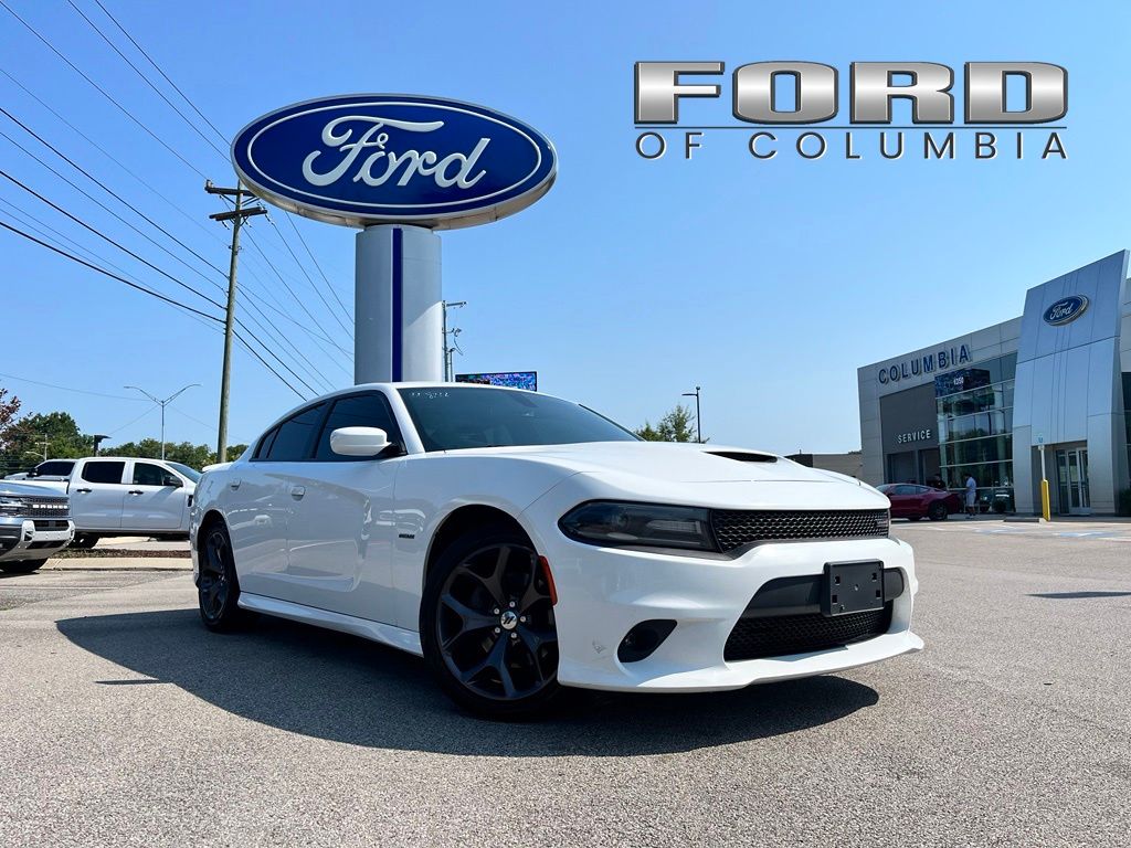 White Knuckle Clearcoat 2019 Dodge Charger Sedan Rear-Wheel Drive 8-Speed Automatic