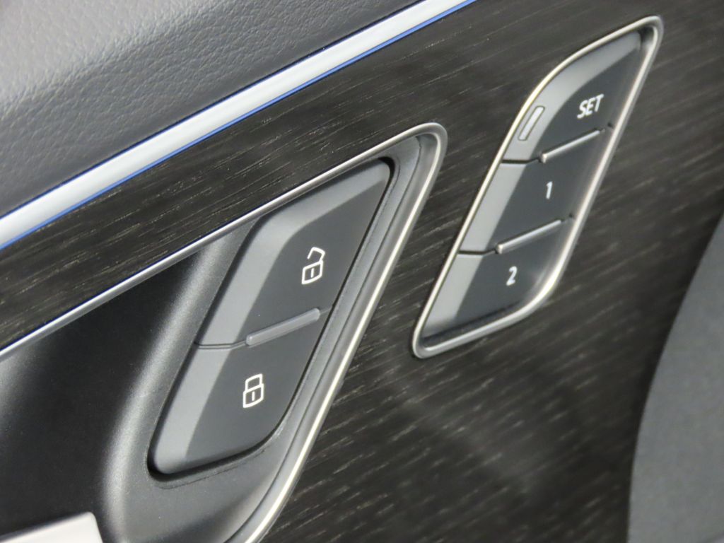 Thumbnail: 2026 Audi Q7 - 28