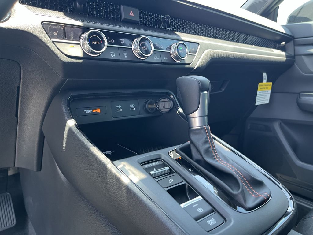 new 2026 Honda CR-V Hybrid car, priced at $39,081