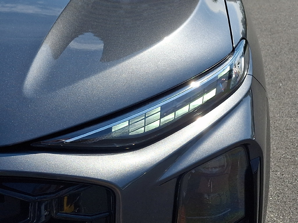 Thumbnail: 2026 Audi Q3 - 6