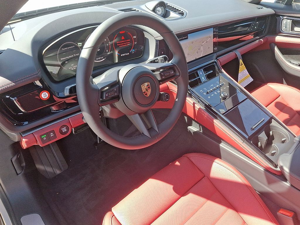 Thumbnail: 2025 Porsche Panamera - 4