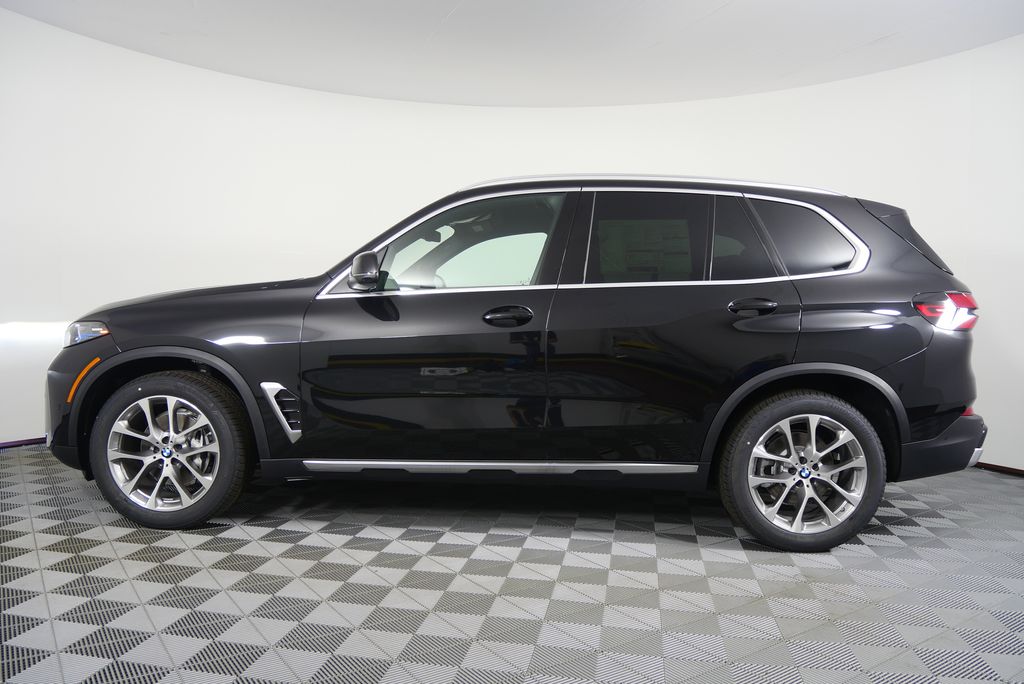 Thumbnail: 2026 BMW X5 - 6
