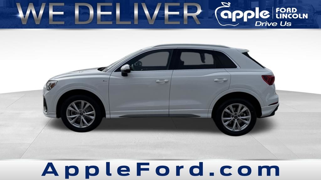 2024 Audi Q3 Premium 45 TFSI S line quattro Tiptronic