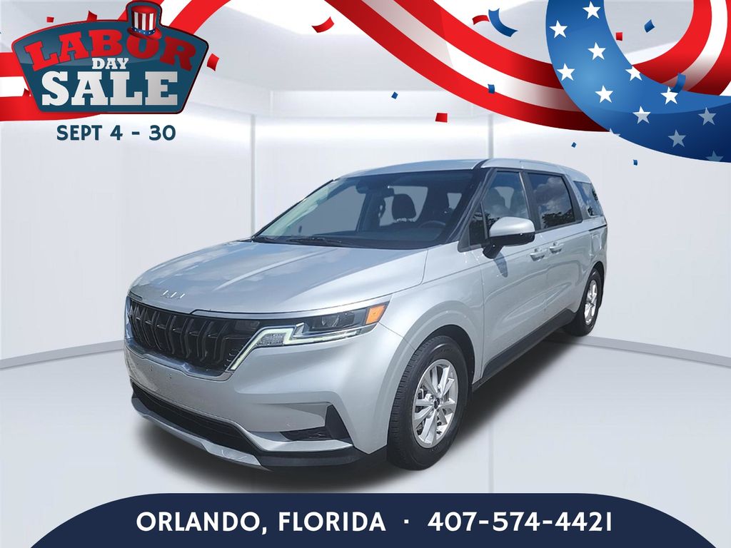 Silver 2022 Kia Carnival Minivan Front-Wheel Drive 8-Speed Automatic
